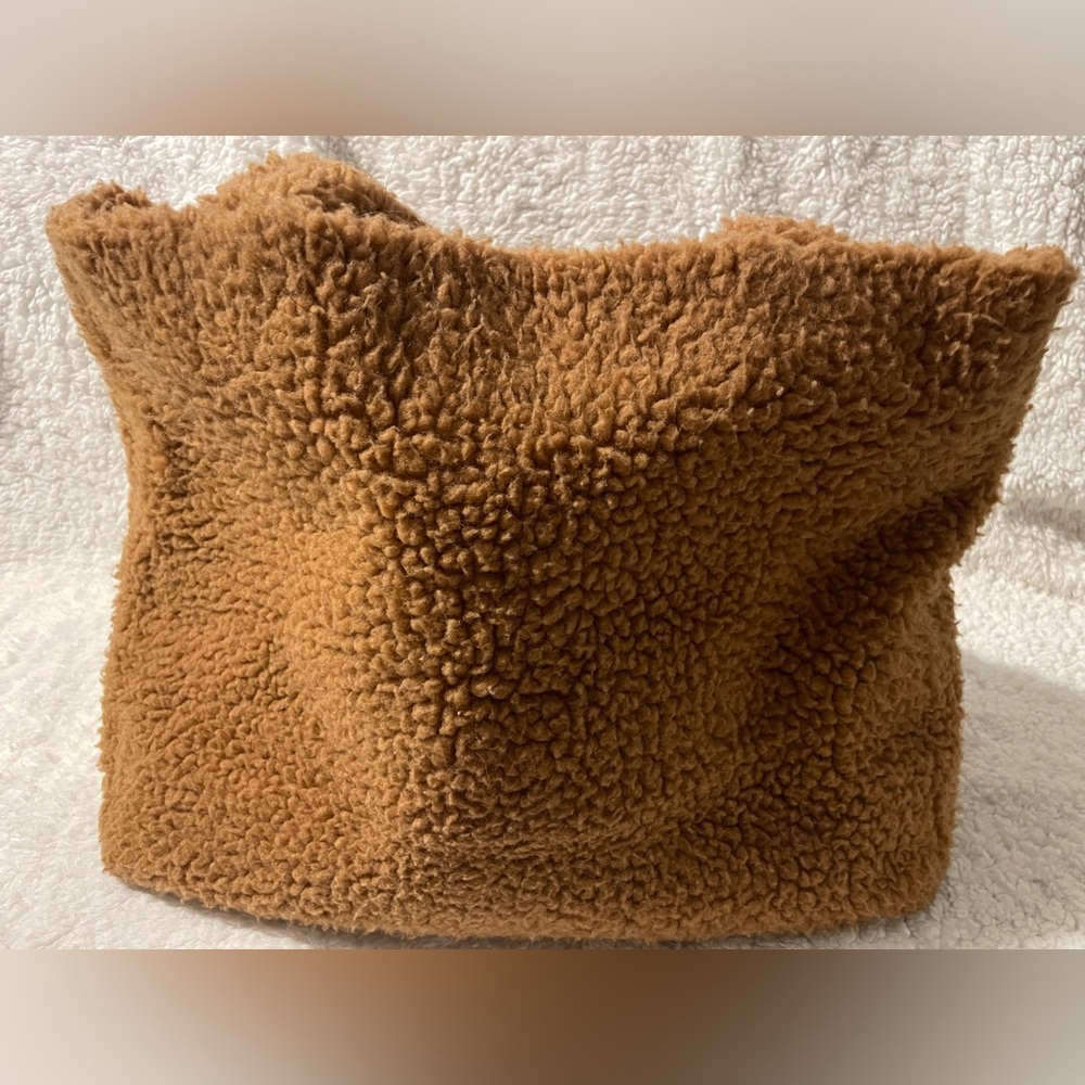 VS Pink Sherpa Tote Bag - Picture 3 of 5